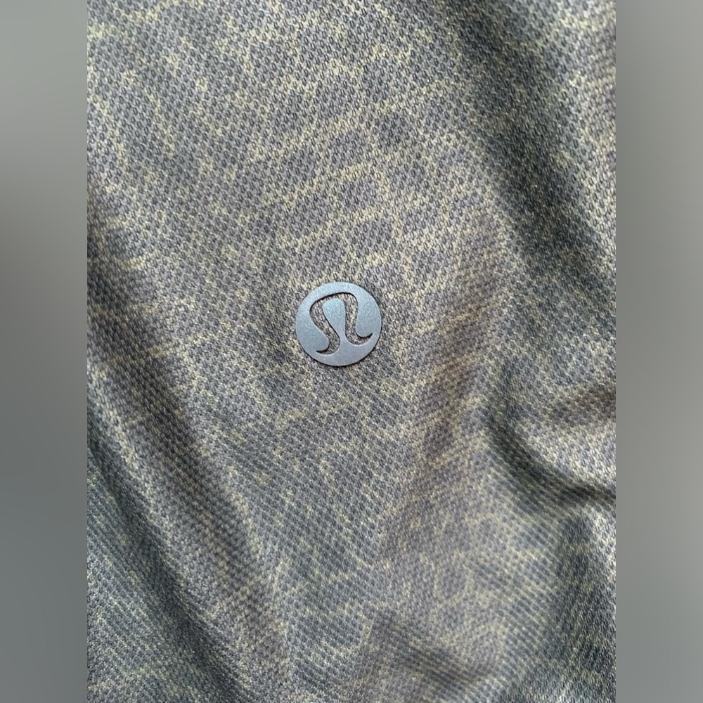LIKE NEW Lululemon Always Agile Short Sleeve Small - Picture 4 of 4
